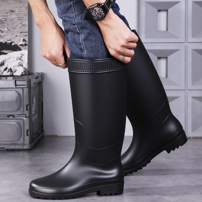 Gumowe buty ze stalowymi noskami